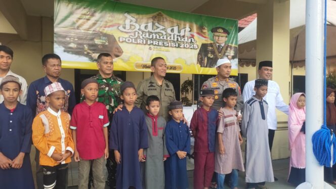 
					Bupati Luwu Timur Hadiri Buka Puasa Bersama TNI dan Polri di Halan Polres Lutim 