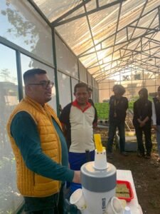 Tim PPK ORMAWA HIMATEPA UH Gelar Pelatihan Greenhouse dan Hidroponik Bagi Pemuda Desa Nisombalia