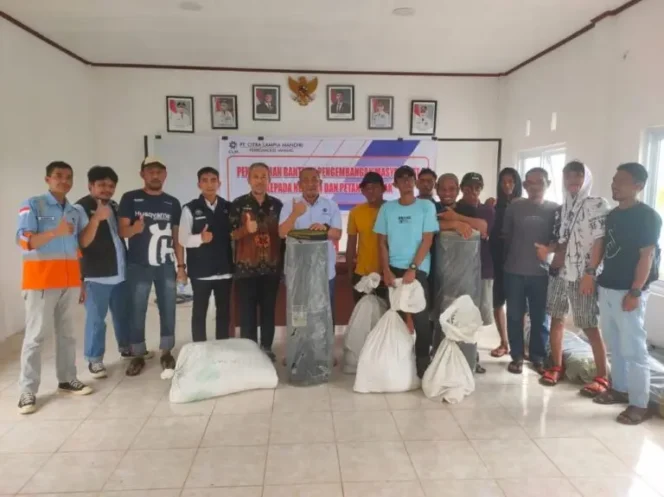 
					Dukung Kesejahteraan Nelayan Lutim, PT.CLM Salurkan Bantuan Alat Tangkap