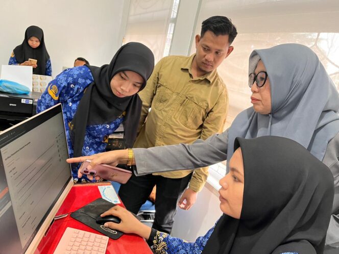 
					Bawaslu dan KPU Lutim Lakukan Koordinasi Intensif, Bahas Pemutakhiran Data Parpol