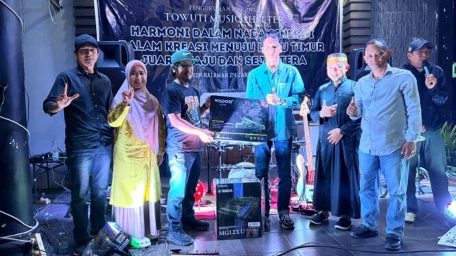 
					Wakil Ketua I DPRD Luwu Timur Jihadin Peruge Hadiri Pengukuhan TMS