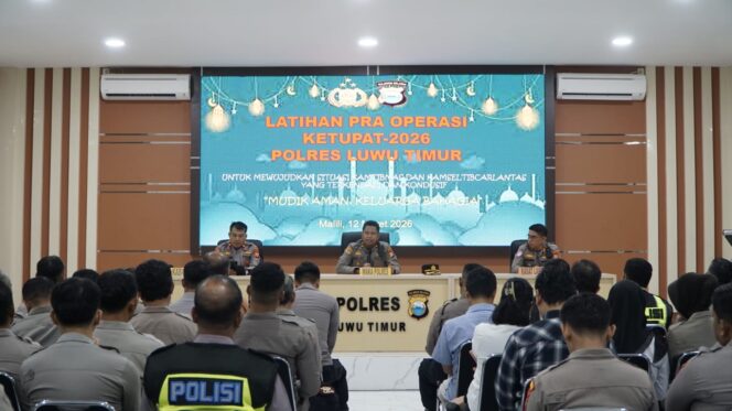 
					Jelang Hari Raya Idul Fitri 1447.H, Polres Lutim Gelar Latihan Pra Operasi Ketupat 2026