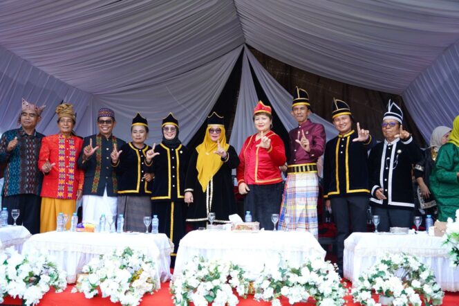 
					Anggota DPRD Lutim Andi Ahmad Turut Hadir Dalam Pagelaran Budaya Musyawara Adat Suku Padoe