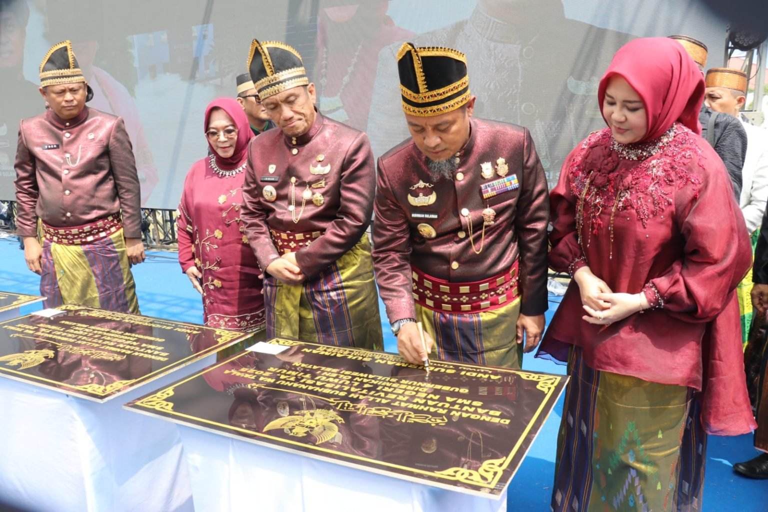 Ketua DPRD Lutim Ober Datte Hadiri Peringatan Hari Jadi ke-23 Kabupaten Luwu Timur
