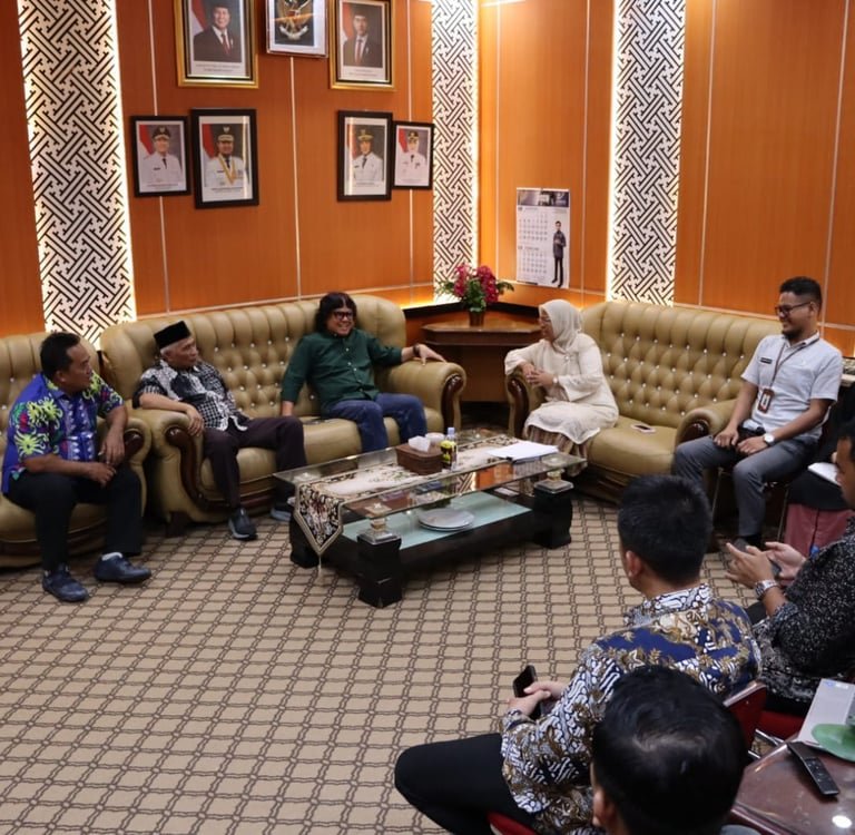 DPRD Lutim Terima Kunker BAPEMPERDA DPRD Kota Bontang