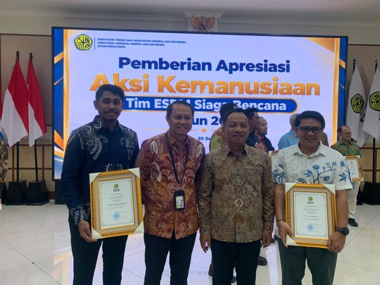 Aksi Kemanusiaan di NTT, PT CLM Terima Penghargaan Dari Kementerian ESDM
